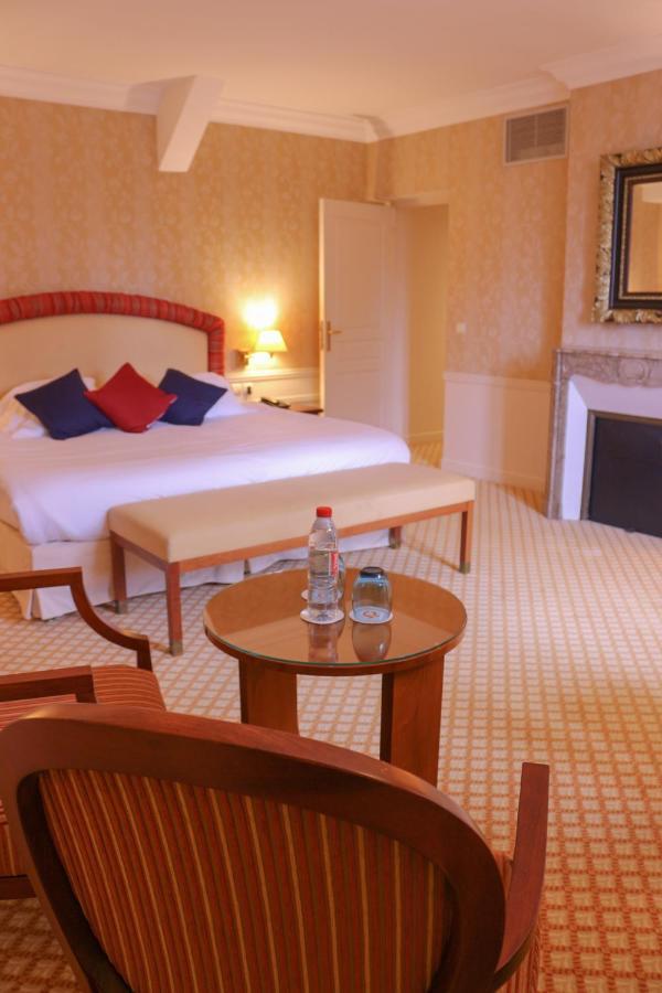 Le Domaine Des Roches, Hotel & Spa Briare Zewnętrze zdjęcie